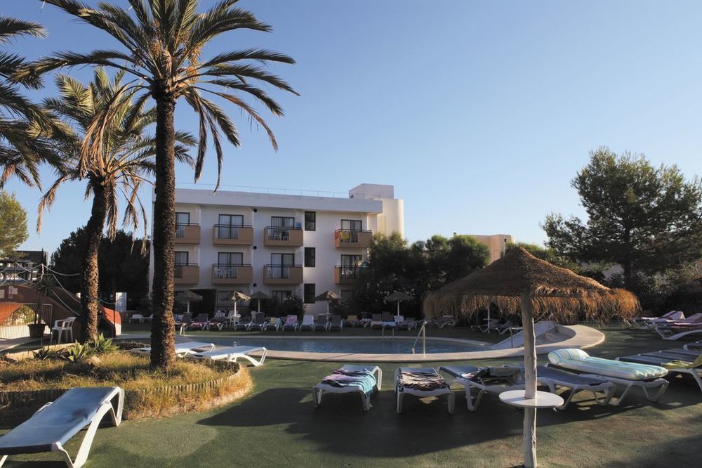 Azuline Hoteles Mar Amantis & II San Antonio  Bagian luar foto