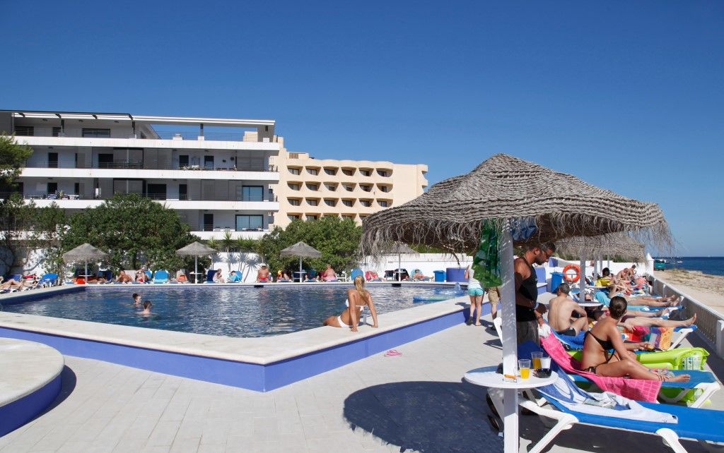 Azuline Hoteles Mar Amantis & II San Antonio  Bagian luar foto